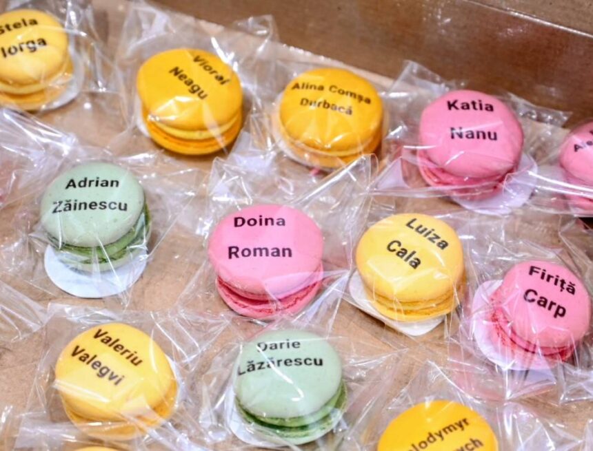 macarons-personalizate-nume-artisti-adrian-zainescu-darie-lazarescu.jpg Macarons